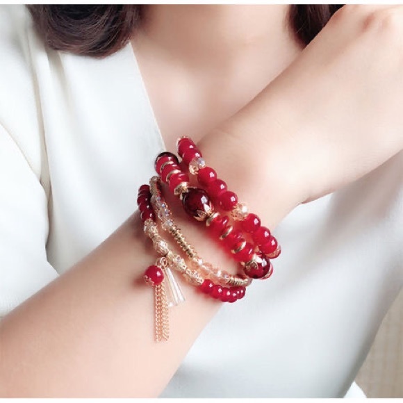 Crystal Red Bead Multi-layer Set of 4 Bracelet - Picture 5 of 7